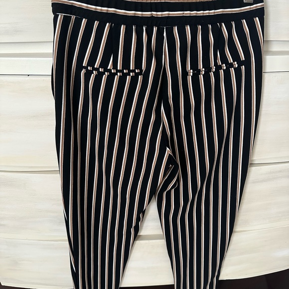 Women’s Dynamite Dress pant joggers - Picture 3 of 4